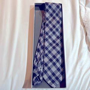 100% authentic Tom Ford silk Tie, navy geometric